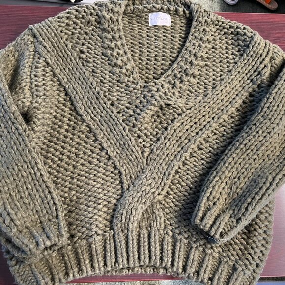 Women's Heavy Cable Knit Sweater - size XXS - Picture 1 of 2